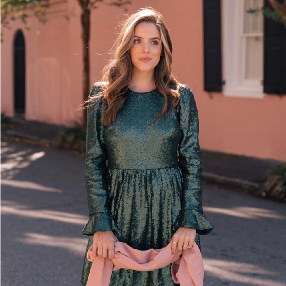 Gal Meets Glam Green Sequin Holiday Dress, size 2 Neverworn with tags